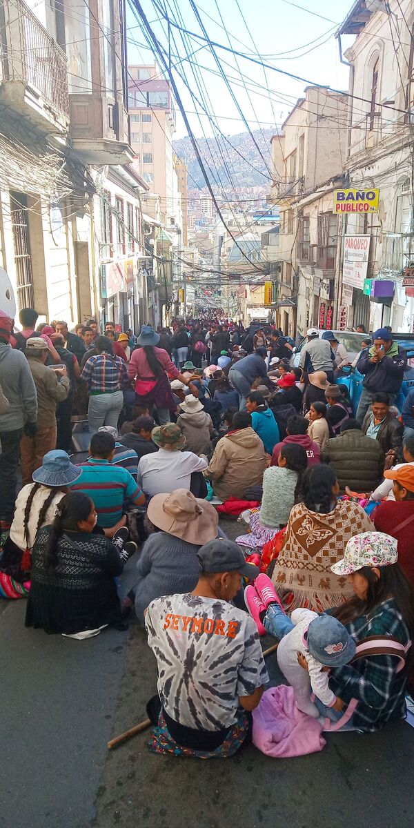 Bolivia se moviliza contra el racismo y el golpismo - Sputnik Mundo