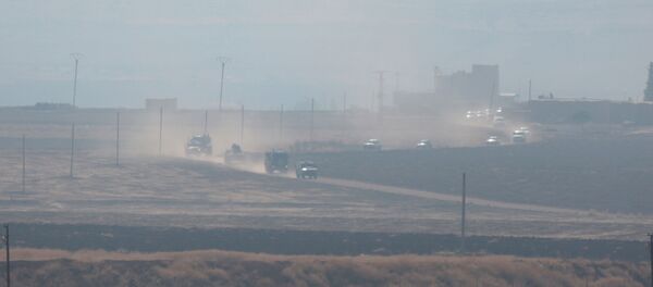 El patrullaje conjunto ruso-turco en el norte de Siria - Sputnik Mundo