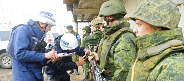 La retirada de fuerzas de Zolotóe en Donbás - Sputnik Mundo