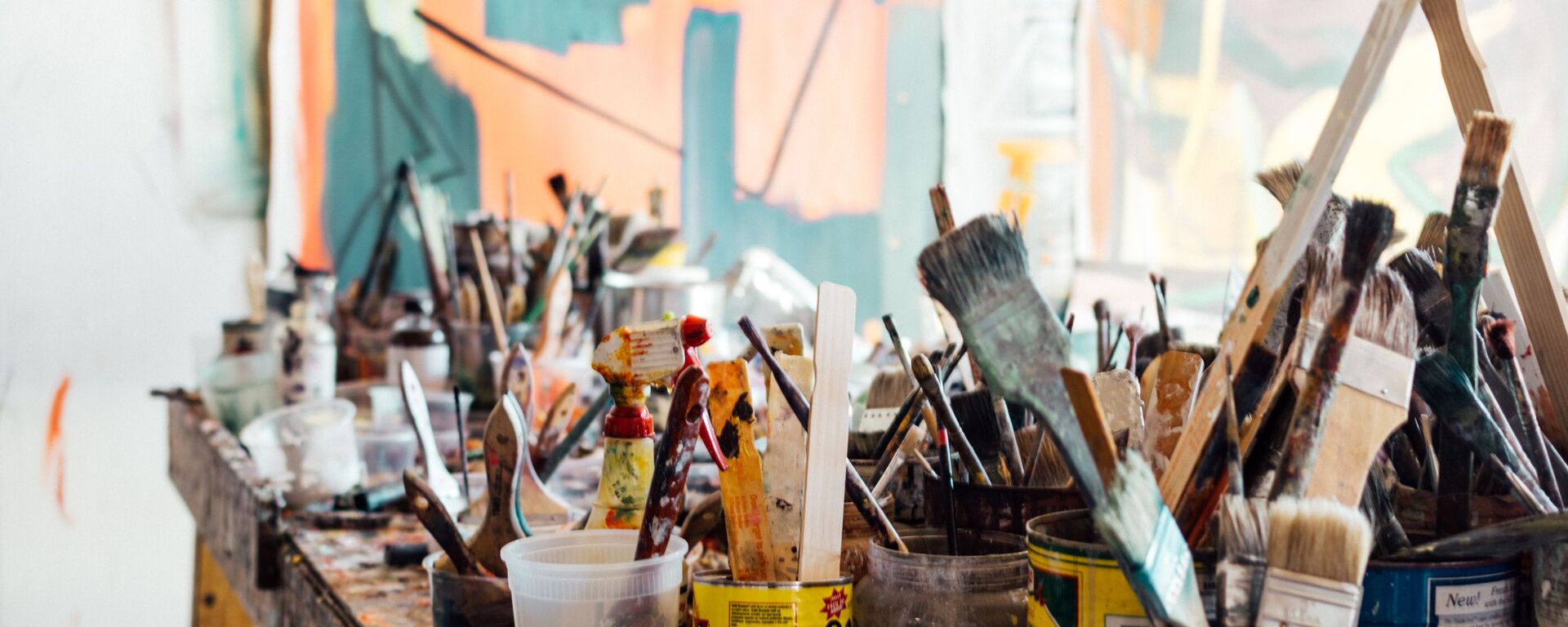 Pinturas y pinceles  - Sputnik Mundo, 1920, 23.06.2020