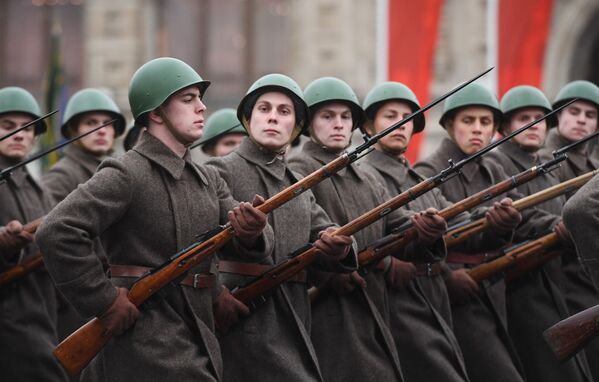 Moscú se prepara para recrear el legendario desfile militar del 7 de noviembre de 1941 - Sputnik Mundo