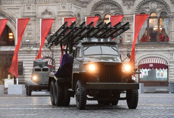 Moscú se prepara para recrear el legendario desfile militar del 7 de noviembre de 1941 - Sputnik Mundo