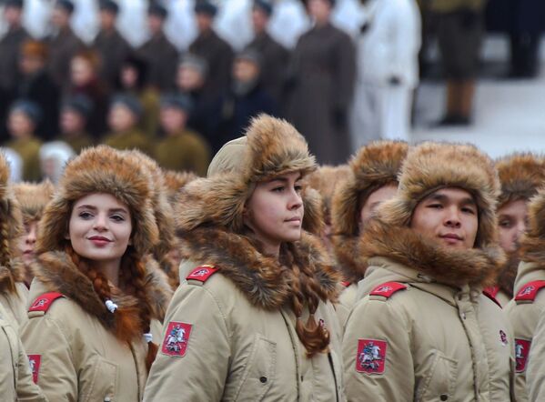 Moscú se prepara para recrear el legendario desfile militar del 7 de noviembre de 1941 - Sputnik Mundo