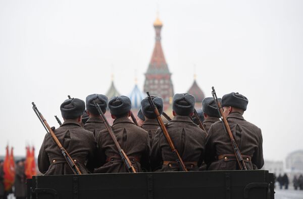 Moscú se prepara para recrear el legendario desfile militar del 7 de noviembre de 1941 - Sputnik Mundo