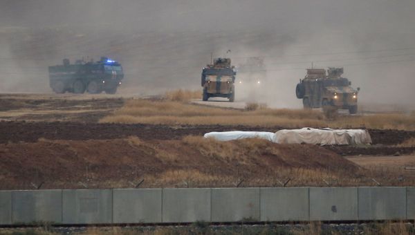 Patrullaje ruso-turco en el norte de Siria Patrullaje ruso-turco en el norte de Siria - Sputnik Mundo