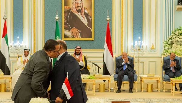 Representantes del Gobierno de Yemen y separatistas del Sur - Sputnik Mundo