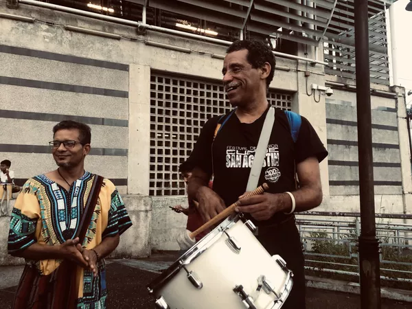 El cuartel escondido en las alturas de Caracas y su noche de salsa El cuartel escondido en las alturas de Caracas y su noche de salsa - Sputnik Mundo