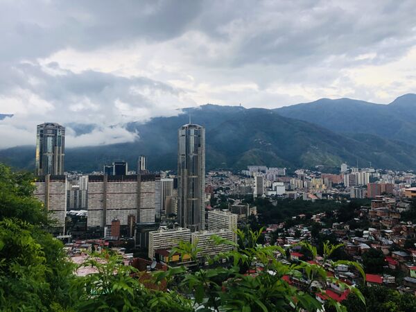 El cuartel escondido en las alturas de Caracas y su noche de salsa El cuartel escondido en las alturas de Caracas y su noche de salsa - Sputnik Mundo