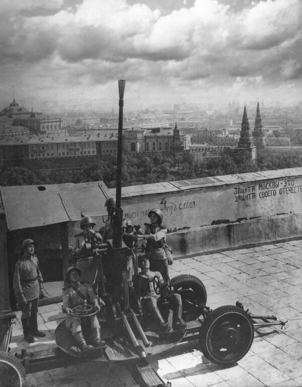 Cómo el Kremlin se 'escondió' de las bombas nazis | Fotos - Sputnik Mundo