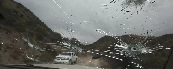 El coche de las víctimas de la masacre de la familia LeBarón El coche de las víctimas de la masacre de la familia LeBarón - Sputnik Mundo