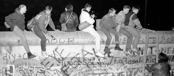 El día que lo cambió todo: se cumplen 30 años de la caída del muro de Berlín

 - Sputnik Mundo