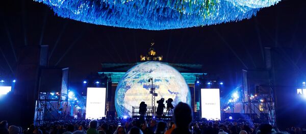 Alemania celebra el 30 aniversario de la caída del Muro de Berlín  - Sputnik Mundo