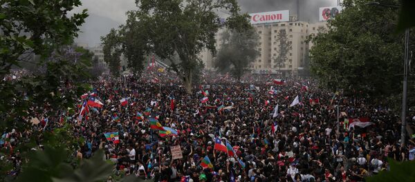 Protestas en Santiago, Chile Protestas en Santiago, Chile - Sputnik Mundo