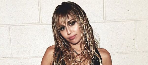 Miley Cyrus, cantante estadounidense - Sputnik Mundo