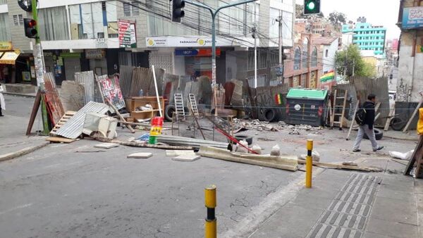 Las calles bloqueadas de La Paz, Bolivia - Sputnik Mundo
