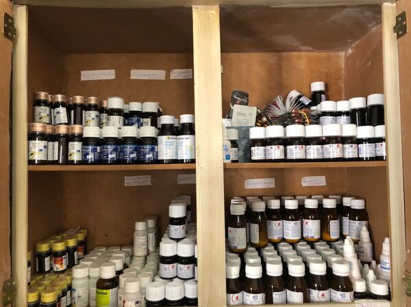 El lugar en Caracas donde llegan los medicamentos imposibles - Sputnik Mundo