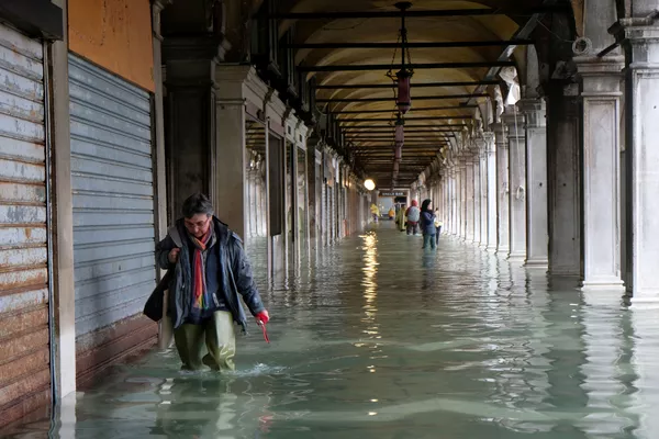 Venecia se hunde, ¿repite la 'perla' de Italia el destino de la Atlántida?
Venecia se hunde, ¿repite la 'perla' de Italia el destino de la Atlántida?
- Sputnik Mundo