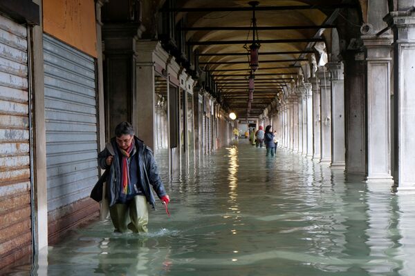 Venecia se hunde, ¿repite la 'perla' de Italia el destino de la Atlántida?
 - Sputnik Mundo