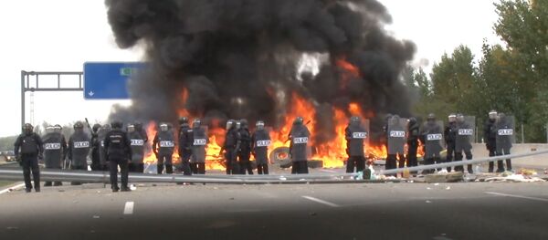 Violentas protestas bloquean el tráfico entre España y Francia - Sputnik Mundo