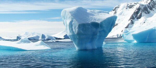 Hielo ártico (imagen referencial) - Sputnik Mundo