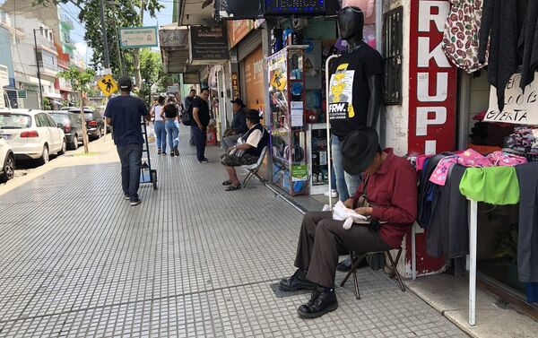 En la zona del Mercado se puede conocer a la comunidad boliviana en su esencia - Sputnik Mundo