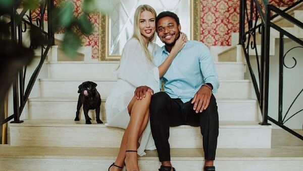 Luiz Adriano y Ekaterina Dorozhko Luiz Adriano y Ekaterina Dorozhko - Sputnik Mundo