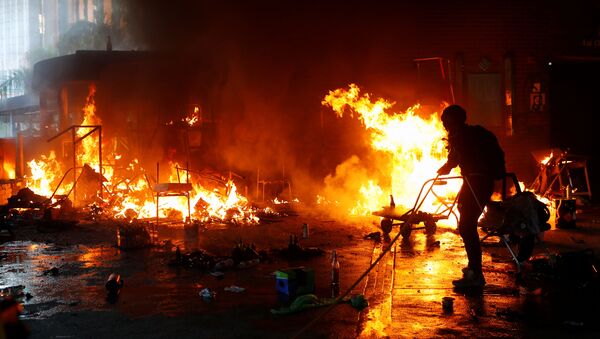 Protestas en Hong Kong - Sputnik Mundo