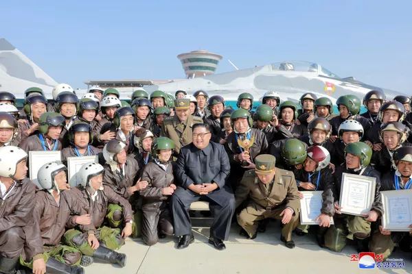 No solo pruebas de misiles: Kim Jong-un visita un balneario en construcción No solo pruebas de misiles: Kim Jong-un visita un balneario en construcción - Sputnik Mundo