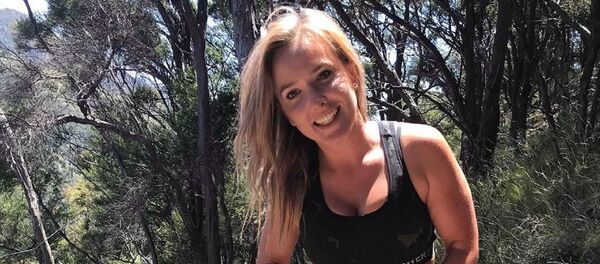 Lucy Rose Jaine, aficionada a la caza de animales   - Sputnik Mundo