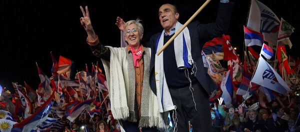 Graciela Villar y Daniel Martínez - Sputnik Mundo