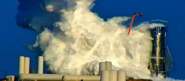 El primer prototipo de la nave Starship tras su explosión - Sputnik Mundo