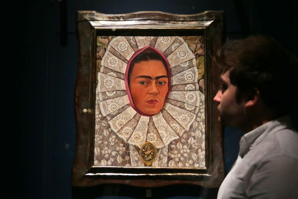 Frida Kahlo, la pintora latinoamericana más admirada en el mundo - Sputnik Mundo