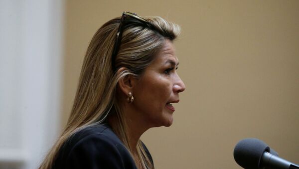 Jeanine Áñez, presidenta de facto de Bolivia Jeanine Áñez, presidenta de facto de Bolivia - Sputnik Mundo