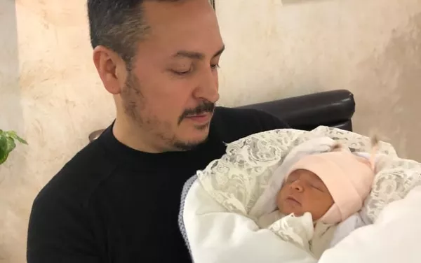 Nelson Rodríguez con su hija Ariana Nelson Rodríguez con su hija Ariana - Sputnik Mundo