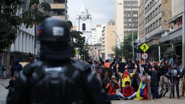 Protestas en Bogotá, Colombia - Sputnik Mundo