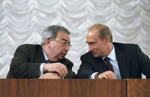 El día que Putin quiso dejar su trabajo en el Kremlin El día que Putin quiso dejar su trabajo en el Kremlin - Sputnik Mundo