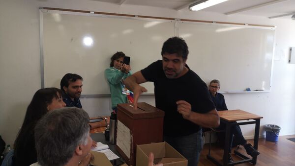 Óscar Andrade, precandidato por el Frente Amplio  - Sputnik Mundo