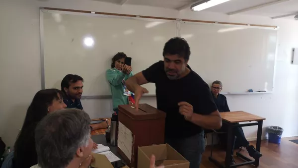 Óscar Andrade, precandidato por el Frente Amplio  - Sputnik Mundo