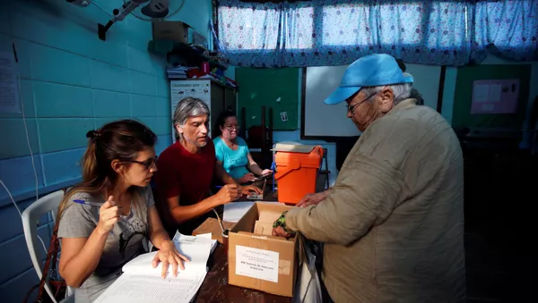Segunda vuelta de las elecciones en Uruguay - Sputnik Mundo