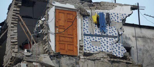 El fuerte terremoto en Albania, en imágenes - Sputnik Mundo