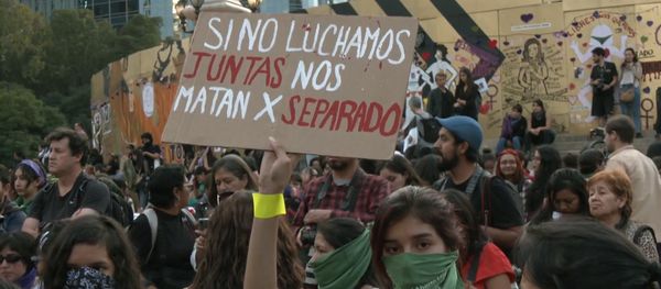 Mujeres de todo el mundo plantan cara a la violencia de género Mujeres de todo el mundo plantan cara a la violencia de género - Sputnik Mundo