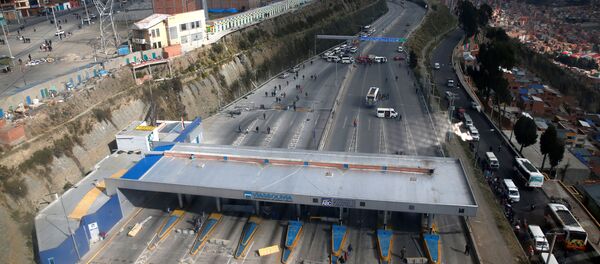 Bloqueo de una carretera en Bolivia - Sputnik Mundo
