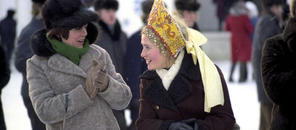 Cómo la URSS celebraba su fiesta favorita, la Nochevieja Cómo la URSS celebraba su fiesta favorita, la Nochevieja - Sputnik Mundo