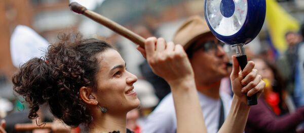 Cacerolazo en Colombia (archivo) - Sputnik Mundo