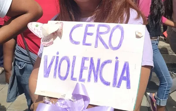 Cero violencia - marcha contra la violencia de género en Caracas Cero violencia - marcha contra la violencia de género en Caracas - Sputnik Mundo