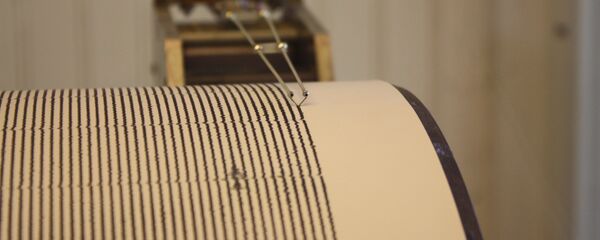 Un sismógrafo - Sputnik Mundo