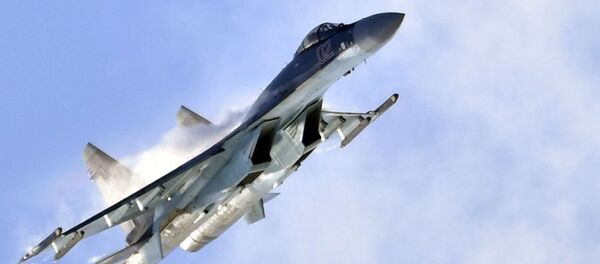 El caza ruso Su-35S en el salón aeroespacial MAKS 2019 - Sputnik Mundo