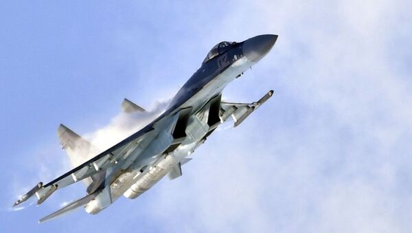 El caza ruso Su-35S en el salón aeroespacial MAKS 2019 - Sputnik Mundo