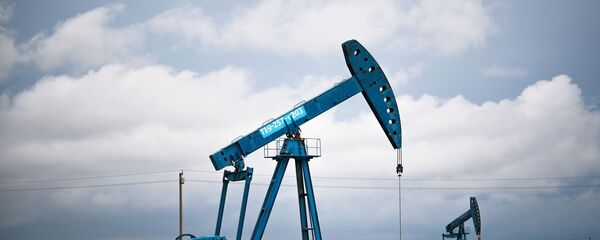 Extracción del petróleo (imagen referencial) - Sputnik Mundo