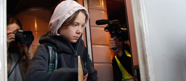 Greta Thunberg llega a Madrid - Sputnik Mundo